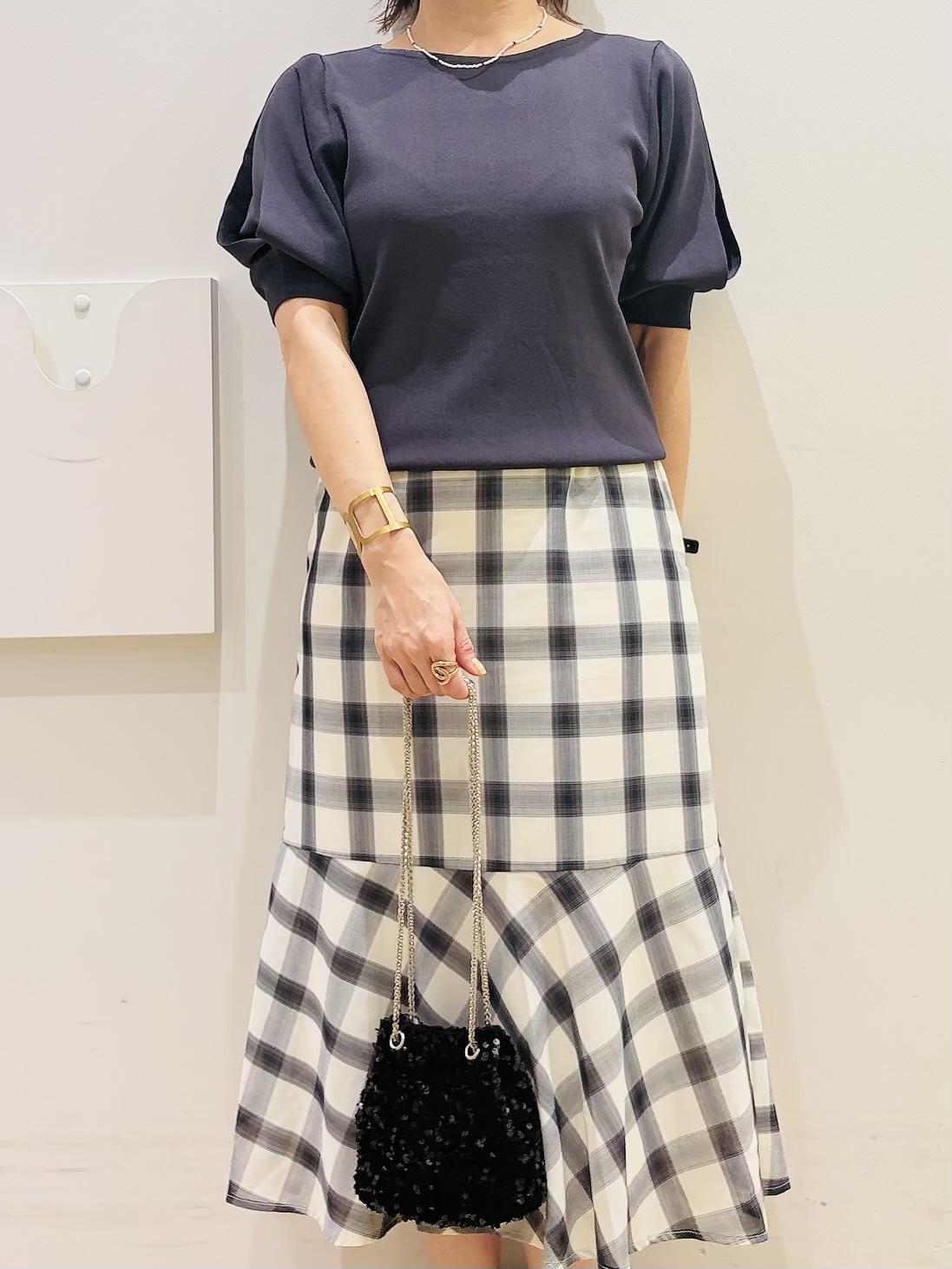 YUKOさんの「index｜【接触冷感／UVケア】クールタッチラップスリーブニット《洗濯機OK／XS～3L／9col》」を使ったコーディネート