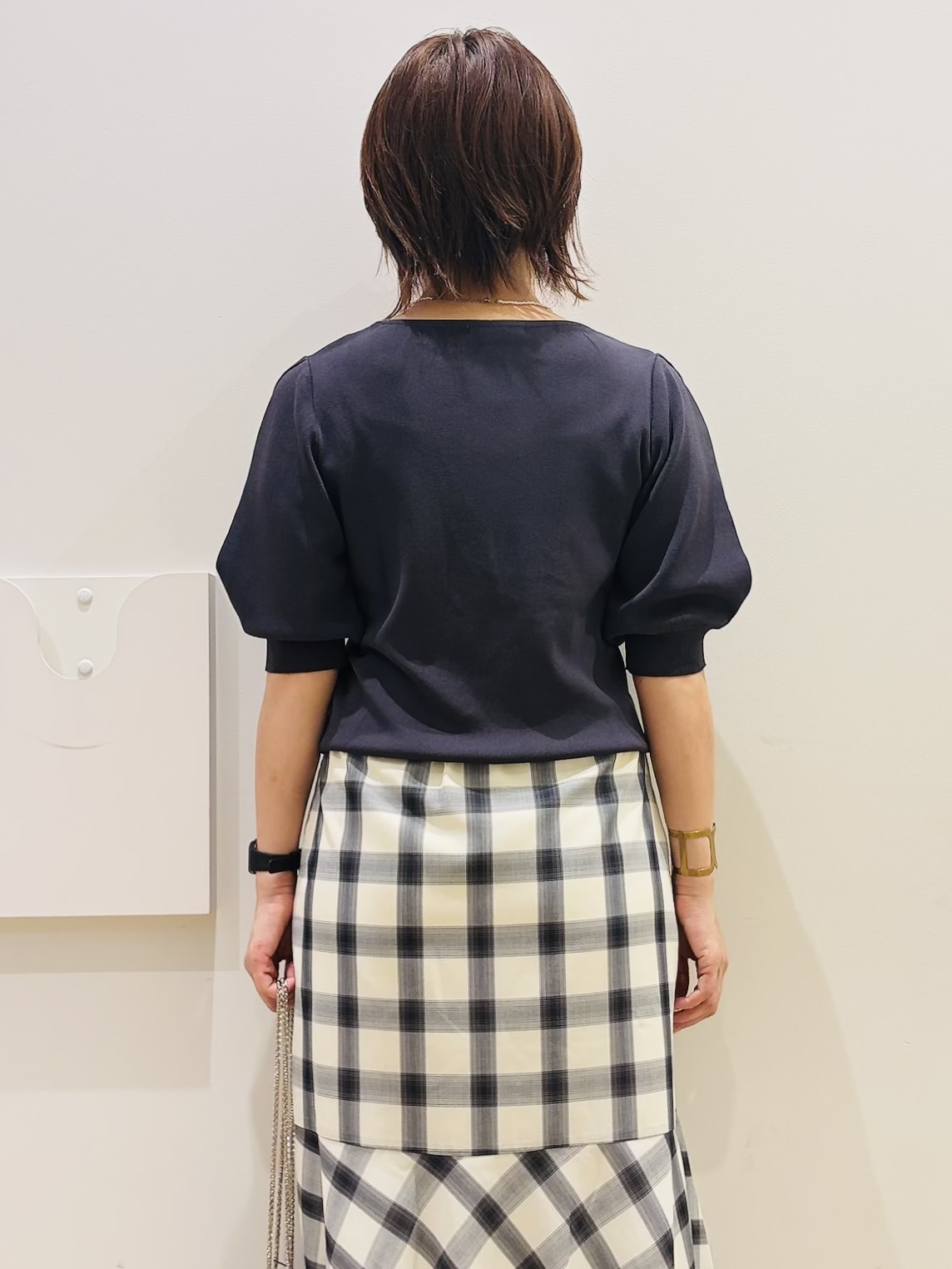 YUKOさんの「index｜【接触冷感／UVケア】クールタッチラップスリーブニット《洗濯機OK／XS～3L／9col》」を使ったコーディネート